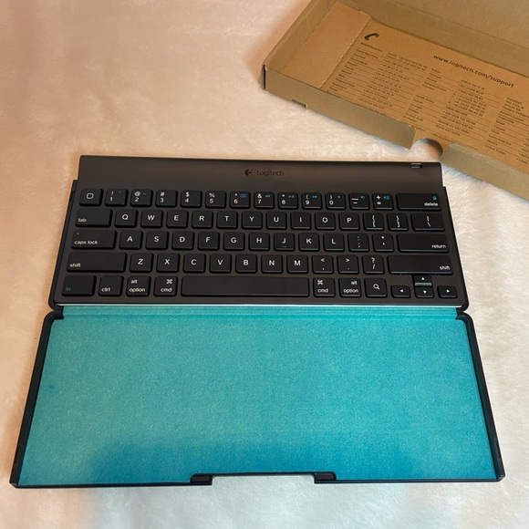 Logitech Y-R0034 Tablet Keyboard for iPad Android Tablets PC Bluetooth Keyboard - Picture 8 of 10